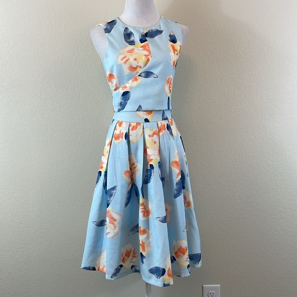 Baby Blue Two Piece Set Floral Crop Top And A-Line Skirt - Blue and‎ Orange S